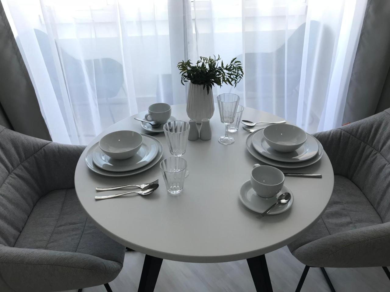 Sea View Holiday Apartment 라르나카 외부 사진